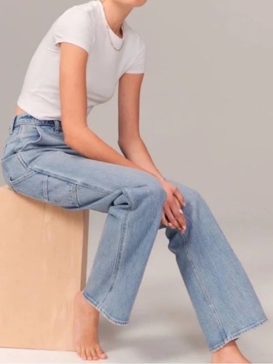 Abercrombie & Fitch Denim - Abercrombie & Fitch 90s Relaxed High Rise Carpenter Curve Love Jean size 27X33